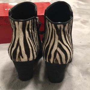 Guess booties, suede and zebra stripes